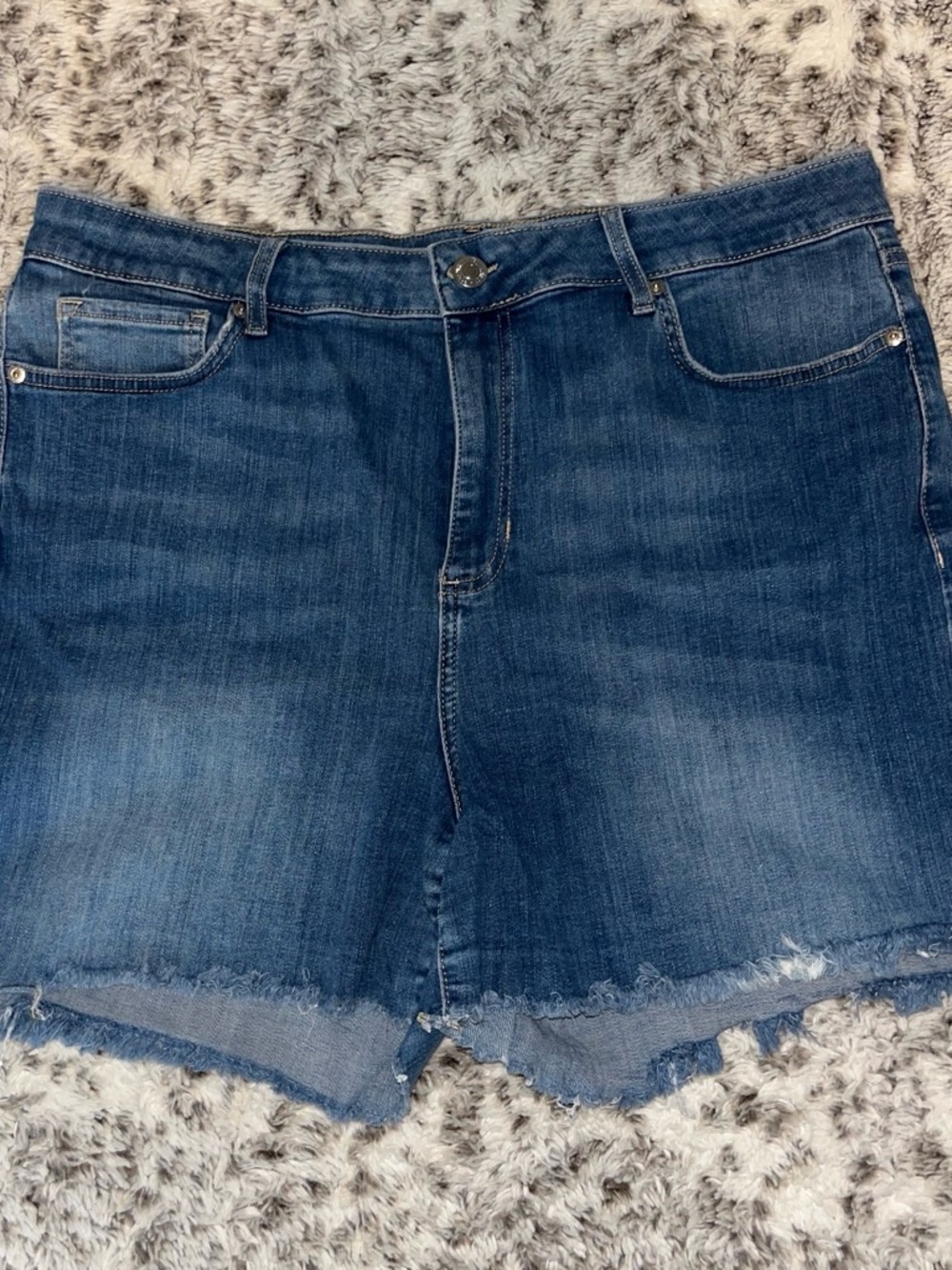 Forever 21 Dark Blue Frayed Hem Denim Shorts